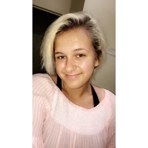 Meet your Posher, Abbey